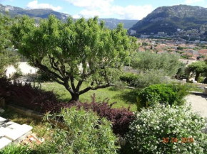 Villa carpe diem : mer, montagne et jacuzzi